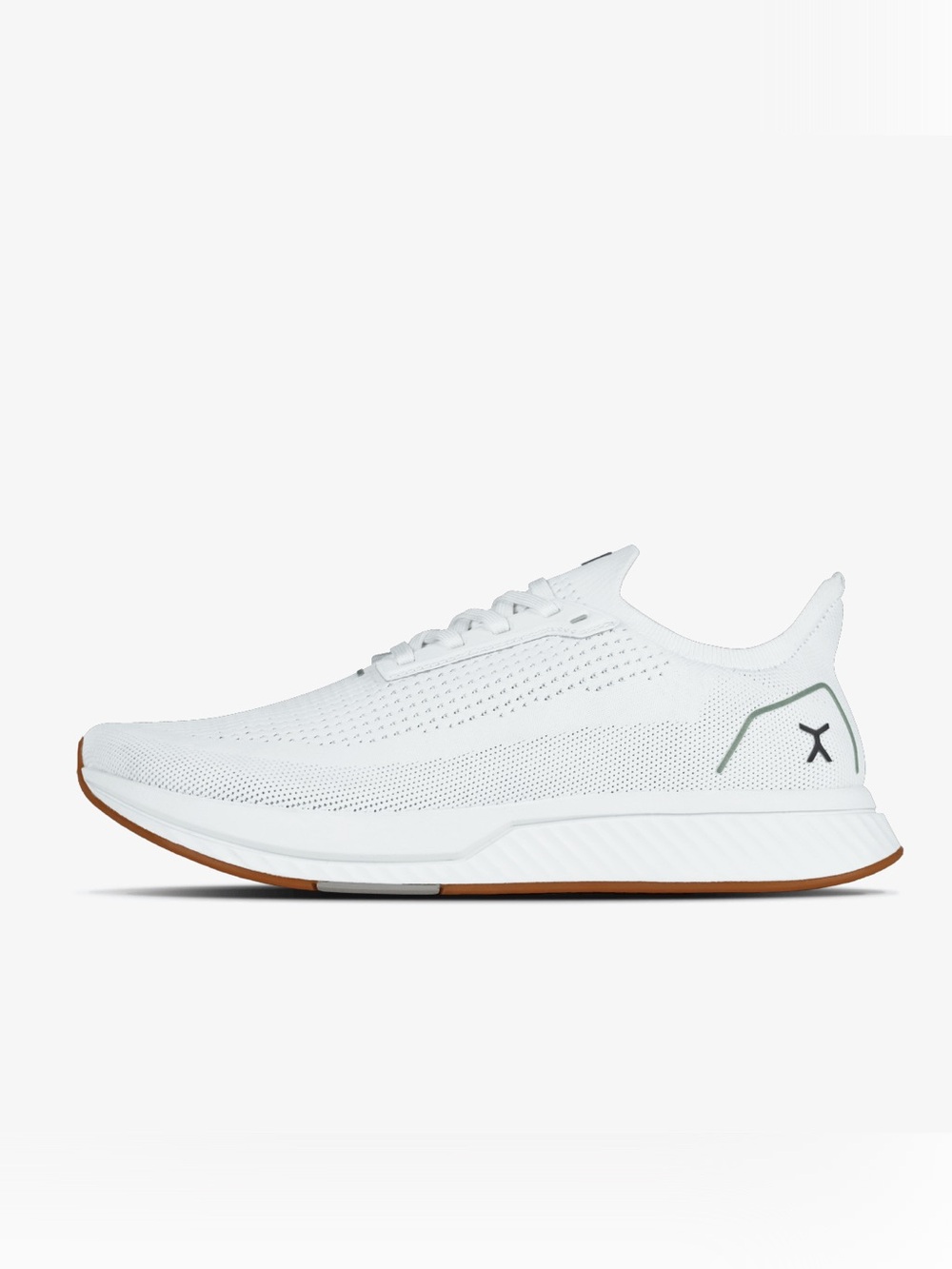 Unisex FLUX Adapt Runner white sneakers- Size M 8.5/W 10